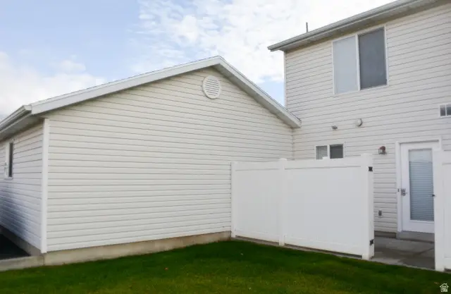 416 W 1925 N, Harrisville, UT 84404 - Image #2