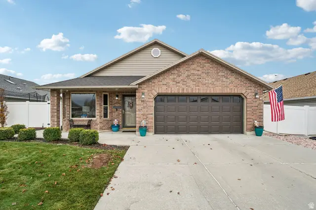 927 W 1730 N, Clinton, UT 84015 - Image #1