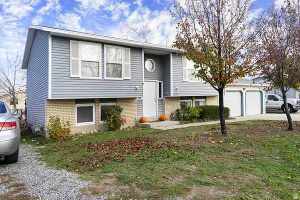 5254 W Grovewood Cir, West Valley City, UT 84120