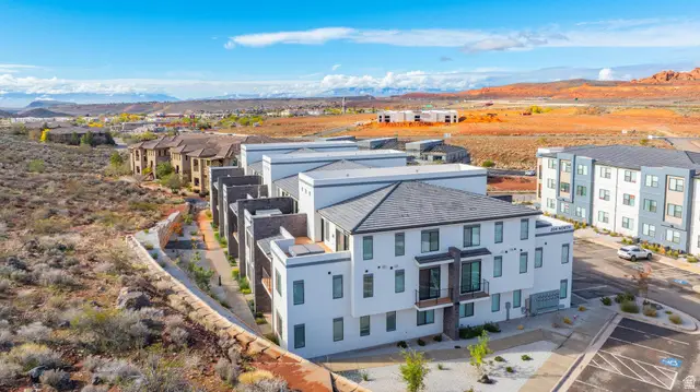 204 N Cliff Side Dr #7, Hurricane, UT 84737 - Image #1
