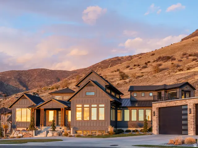 202 N Flag Rock Dr E, Farmington, UT 84025 - Image #3