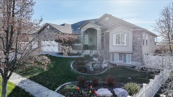 600 E 100 S, Hyde Park, UT 84318