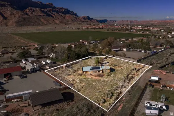 4050 E Querencia Ct, Moab, UT 84532