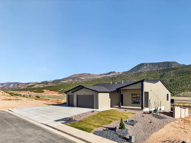 2493 W Scenic Dr #109, Cedar City, UT 84720 - Image #1