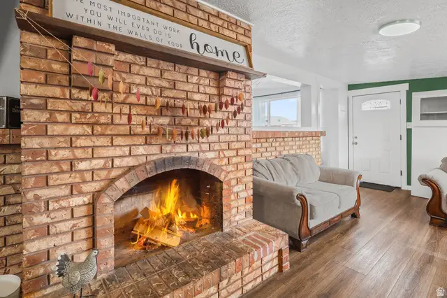 392 N Ann St, Clearfield, UT 84015 - Image #3