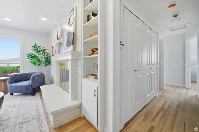 1637 E Staker Way, Cottonwood Heights, UT 84121 - Image #3