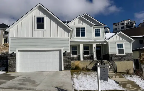 4452 N Summer View Dr #216, Lehi, UT 84043