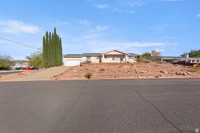 711 E Scenic Dr N, Washington, UT 84780 - Image #2