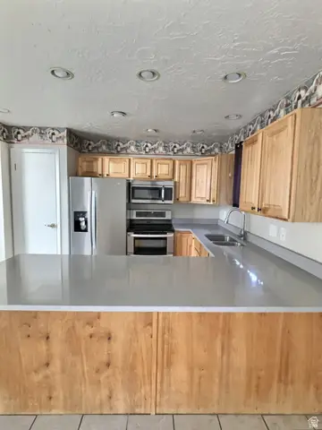 8888 S Renegade Rd, Sandy, UT 84093 - Image #3