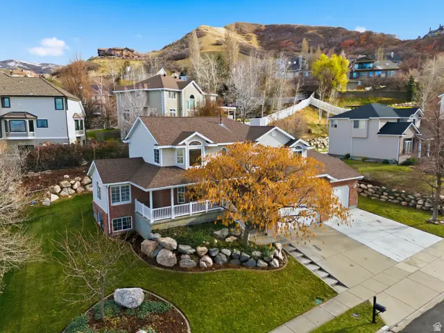 3759 S Huntington Dr, Bountiful, UT 84010 - Image #1