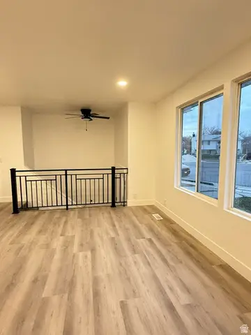 5271 W Begonia Cir, West Jordan, UT 84081 - Image #3