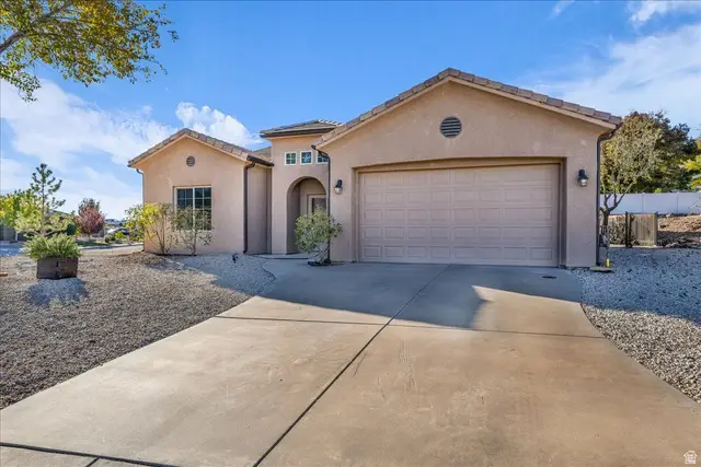 861 N 300 E, Hurricane, UT 84737 - Image #2