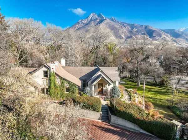 4999 S Fairbrook Ln, Holladay, UT 84117