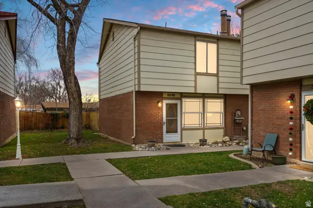 6048 S 2075 E, Holladay, UT 84121 - Image #1