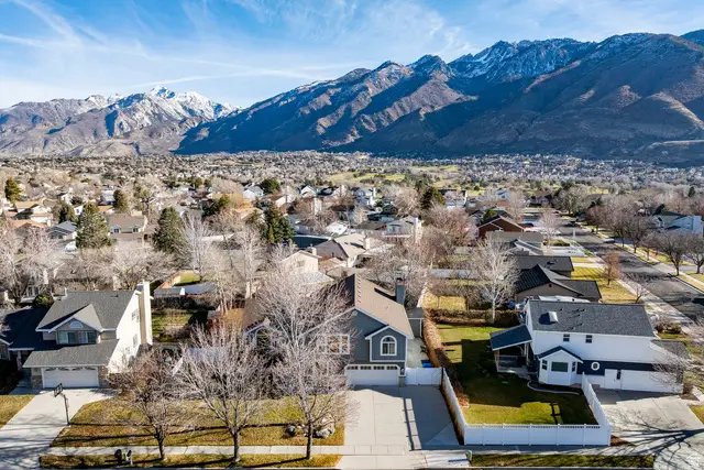 11989 S Hidden Valley Rd, Sandy, UT 84092 - Image #2