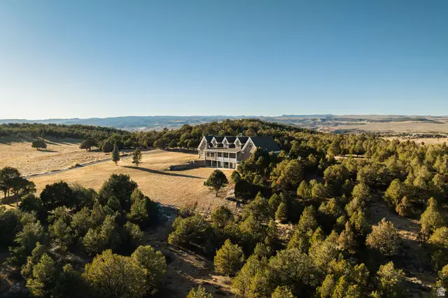 2250 E Paunsaugunt Dr, Hatch, UT 84735 - Image #2