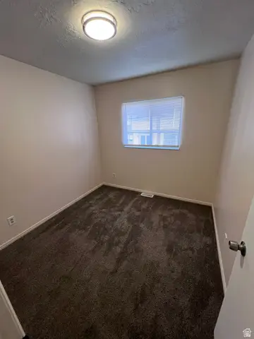 556 N Fairfield Rd #A-2, Layton, UT 84041 - Image #3