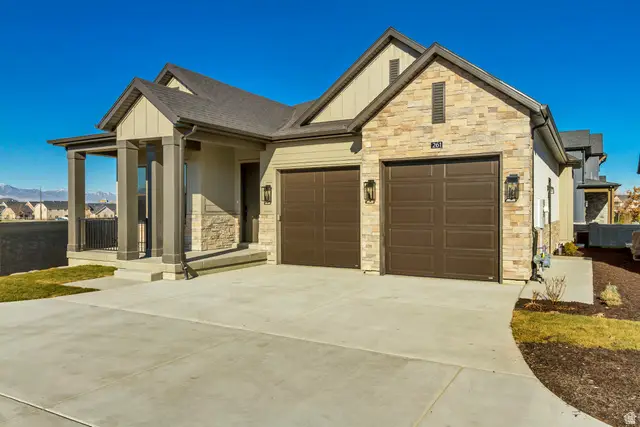 261 E Concord Farm Ln #6, Draper, UT 84020 - Image #2