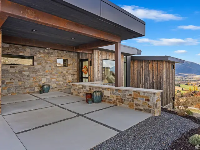 5731 E Porcupine Ridge Dr N, Eden, UT 84310 - Image #2