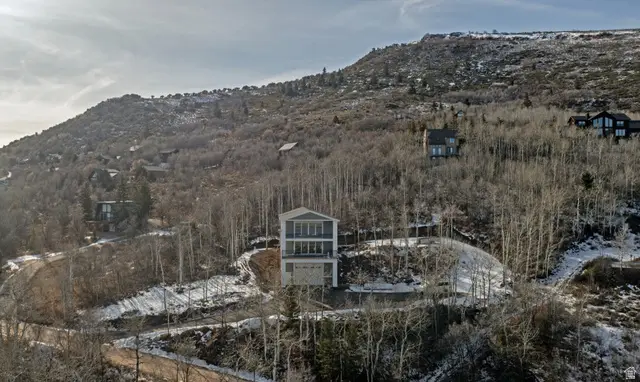 1175 S Choke Cherry Dr, Garden City, UT 84028 - #3