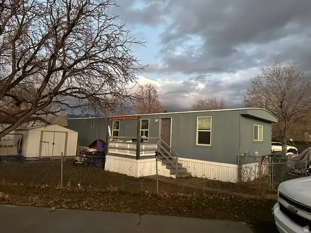 490 Hawthorne St, Tooele, UT 84074 - #1