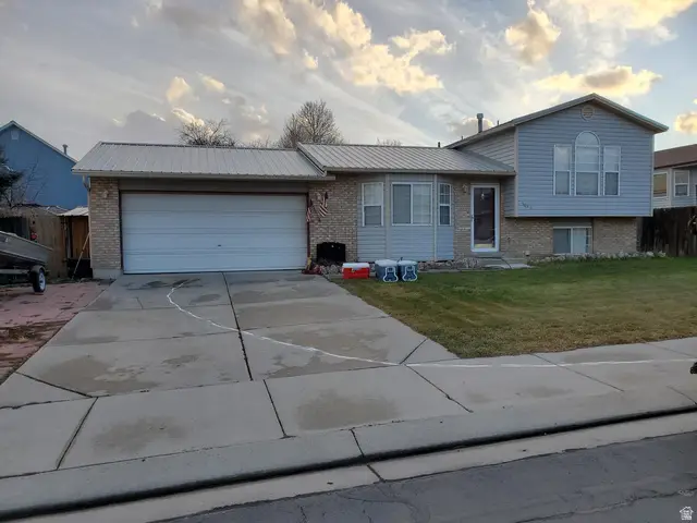5043 W Ticklegrass Rd, West Jordan, UT 84081 - #1