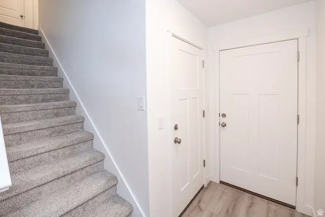 641 S Plum Creek Ln, Ogden, UT 84404 - #3