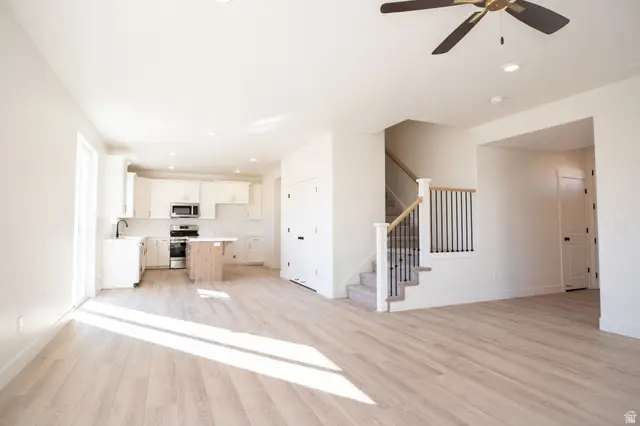 1062 N 1020 W, Salem, UT 84653 - #2