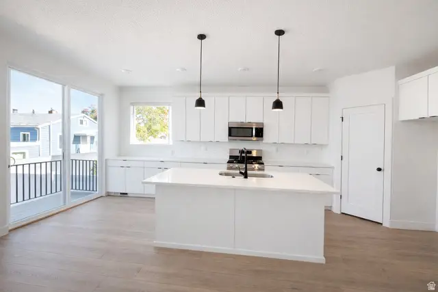 285 E Vaughn Ln #13, Midvale, UT 84047 - Image #2