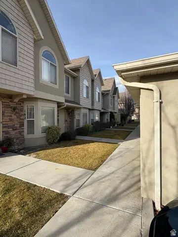 180 S Tamarak Cir, Lehi, UT 84043 - Image #2