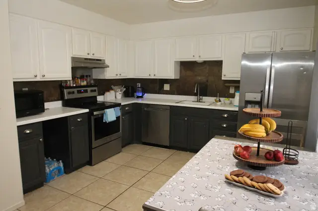 5949 S Sultan Cir, Murray, UT 84107 - Image #3