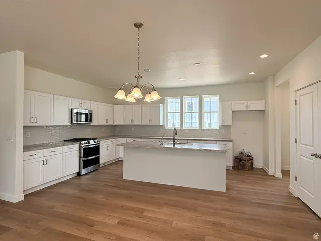 7077 W Bluefin #138, South Jordan, UT 84009 - Image #3