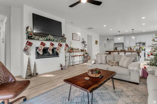 2103 N Elderberry Dr W, Saratoga Springs, UT 84045