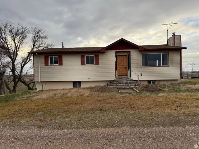 2932 S Arthur, American Falls, ID 83211 - #3