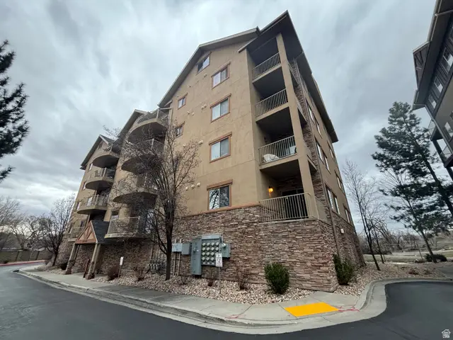 1235 E Wolf Hollow Ln #101, Holladay, UT 84117 - Image #1