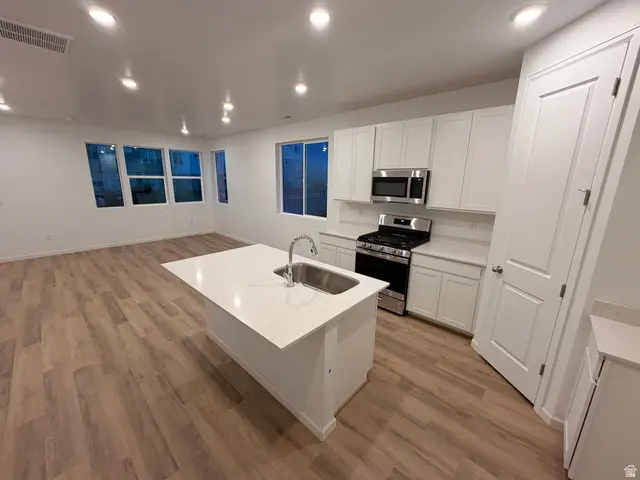 1341 E 1670 N #819, Payson, UT 84651 - Image #3