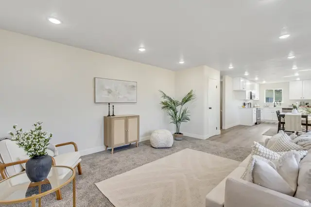 1916 N Celia Way, Layton, UT 84041 - Image #3