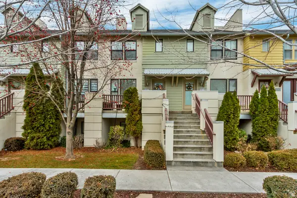 11386 S Okanogan Ln, South Jordan, UT 84009