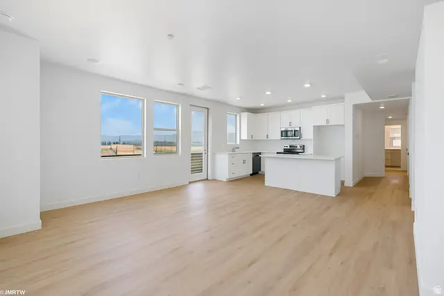 5232 W Black Twig Dr Dr S #202, South Jordan, UT 84009 - Image #3