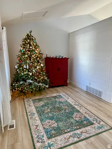 2126 E Lodge Pole Dr, Eagle Mountain, UT 84005 - Image #3