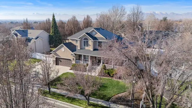 6438 S Mckinley Ln, Taylorsville, UT 84129 - Image #1