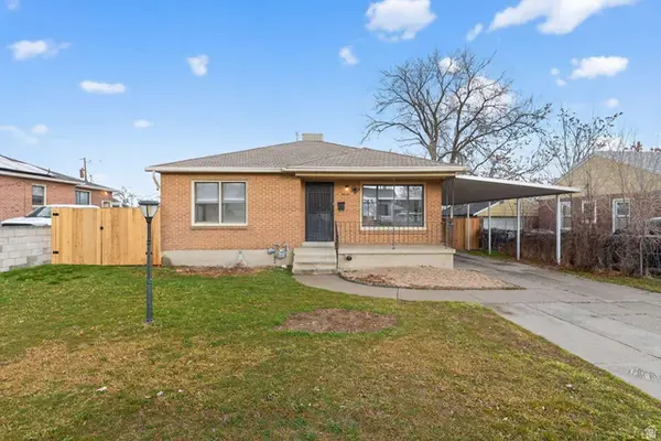 8646 W Florence Dr, Magna, UT 84044