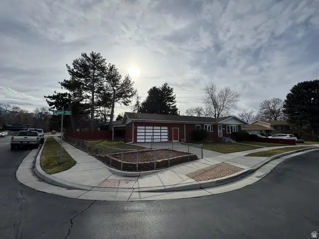 1098 E Lori Way S, Murray, UT 84117 - Image #3