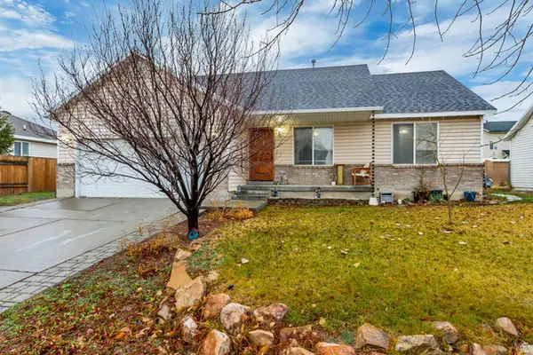 61 N Aspen Way E, Grantsville, UT 84029