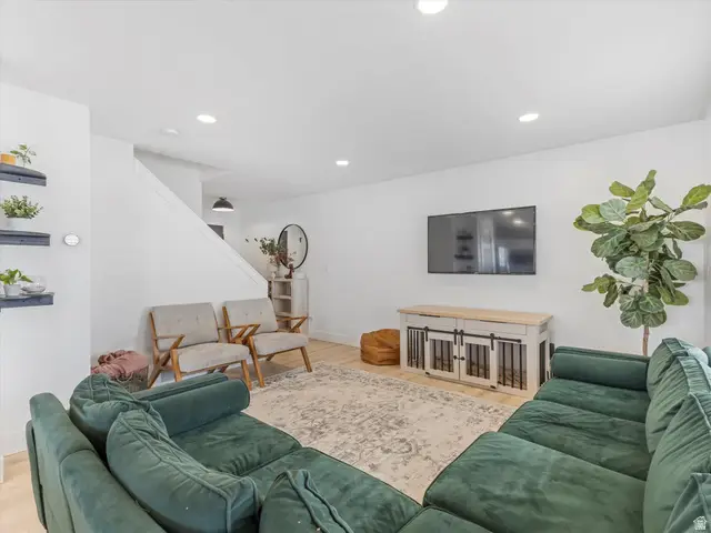 786 S 175 E, Layton, UT 84041 - Image #3