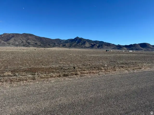 5 E-1030-0062-0000 #5, Newcastle, UT 84756 - Image #2