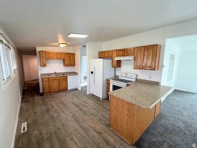 744 E 8425 S, Sandy, UT 84094 - Image #2