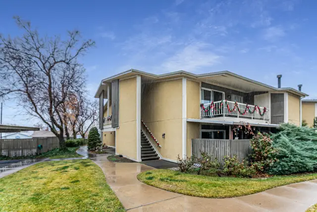 337 Peach Ln, Bountiful, UT 84010 - Image #2