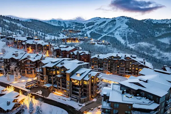 7697 Village Way #404, Park City, UT 84060