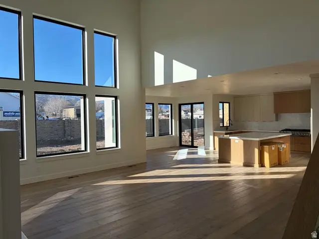 13084 S Jj Farms Ln W, Herriman, UT 84096 - Image #2